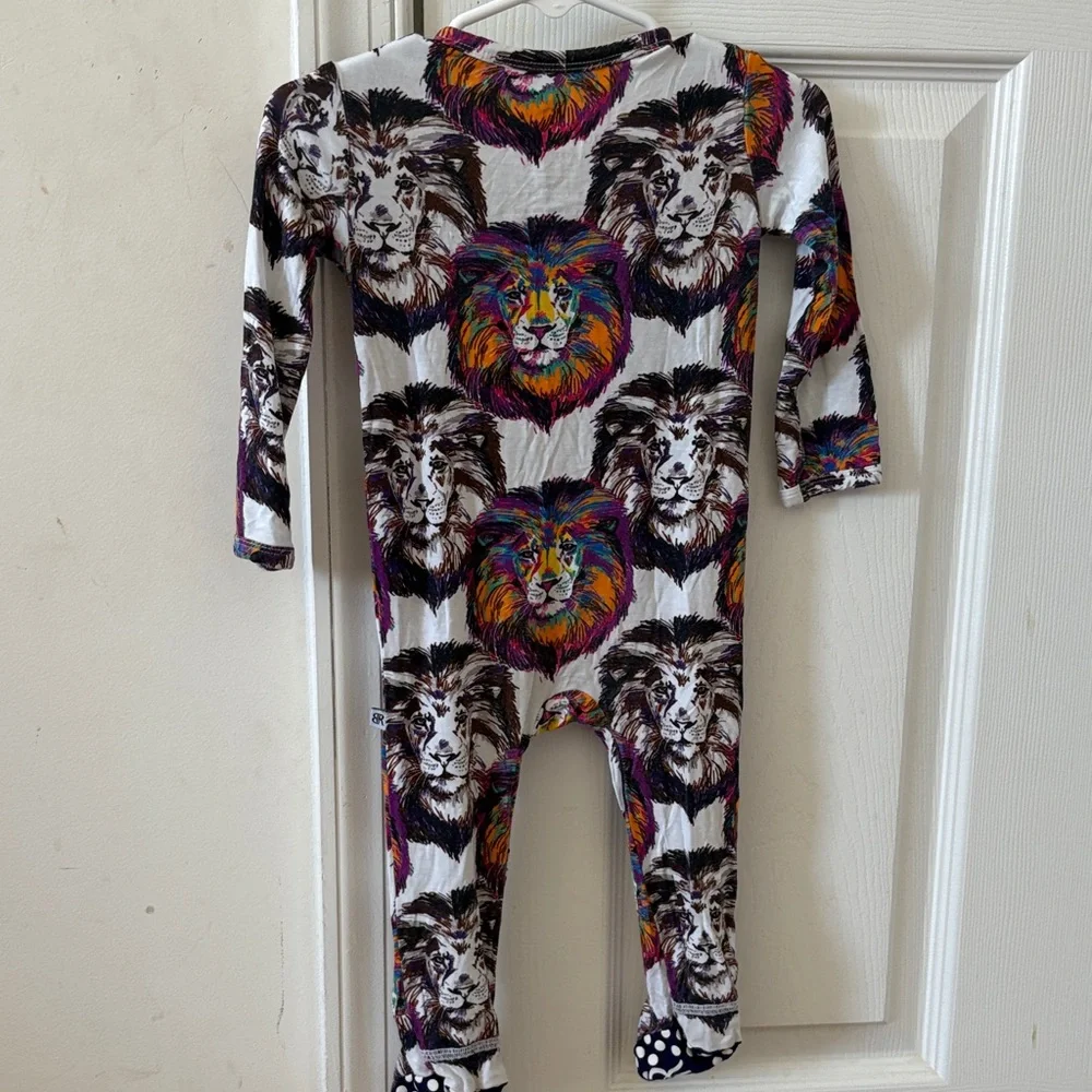 Bums & Roses Bamboo Lion Sleeper - Picture 8 of 8